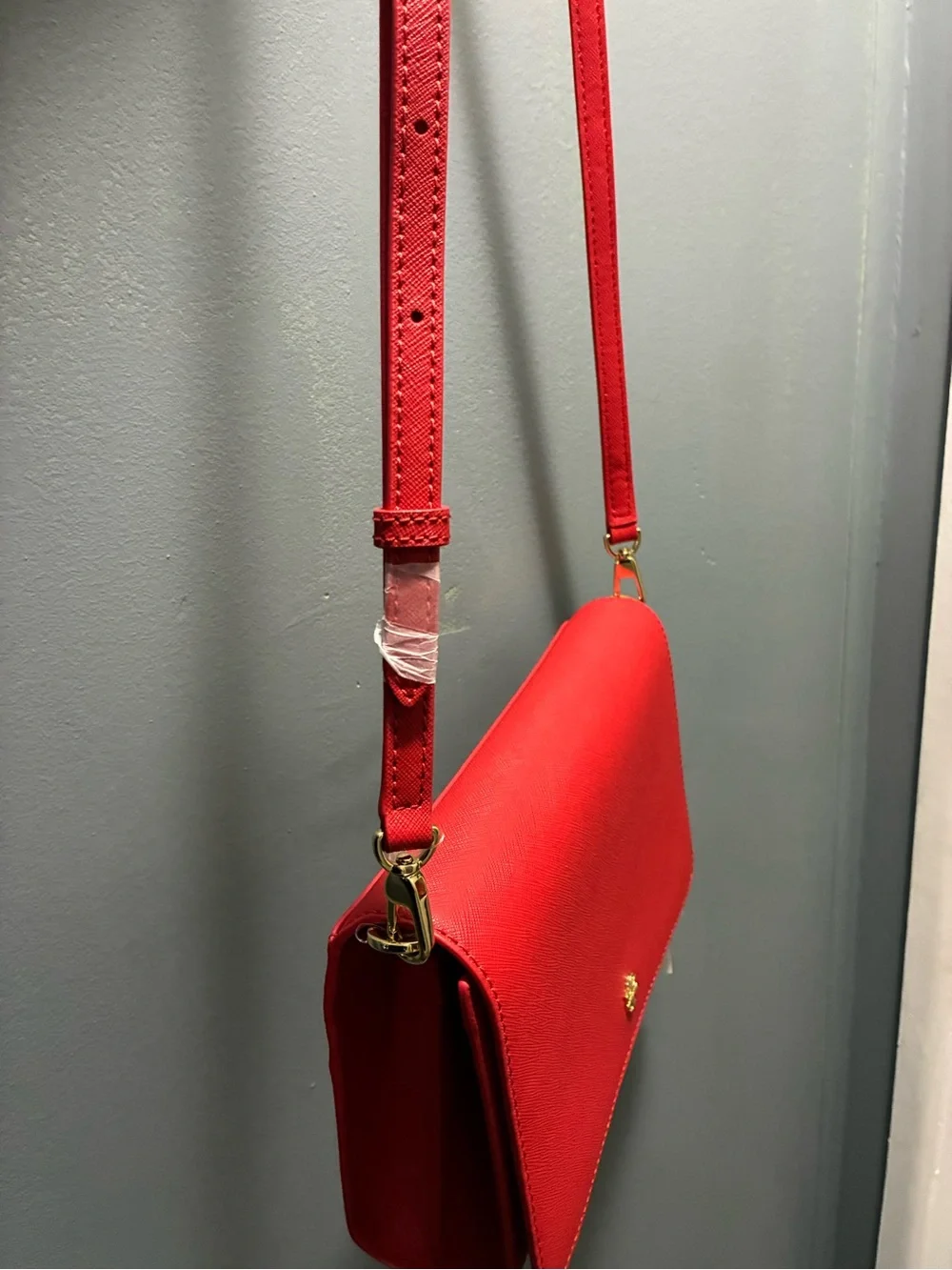 Tory Burch Red Saffiano Crossbody with Gold Logo - Picture 2 of 8